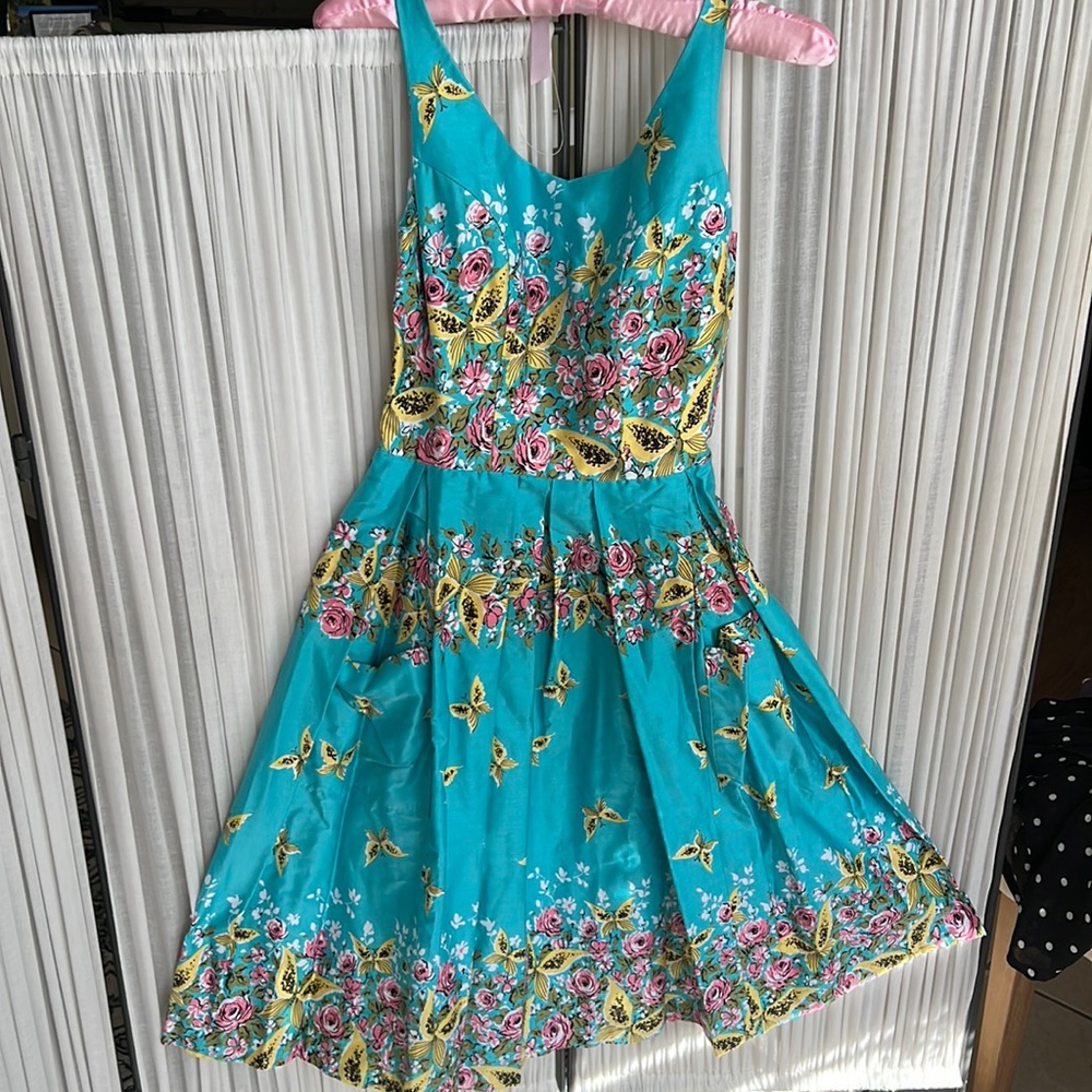 RetroSpec’d Butterfly Dress sz 6 NWOT CLX2A2